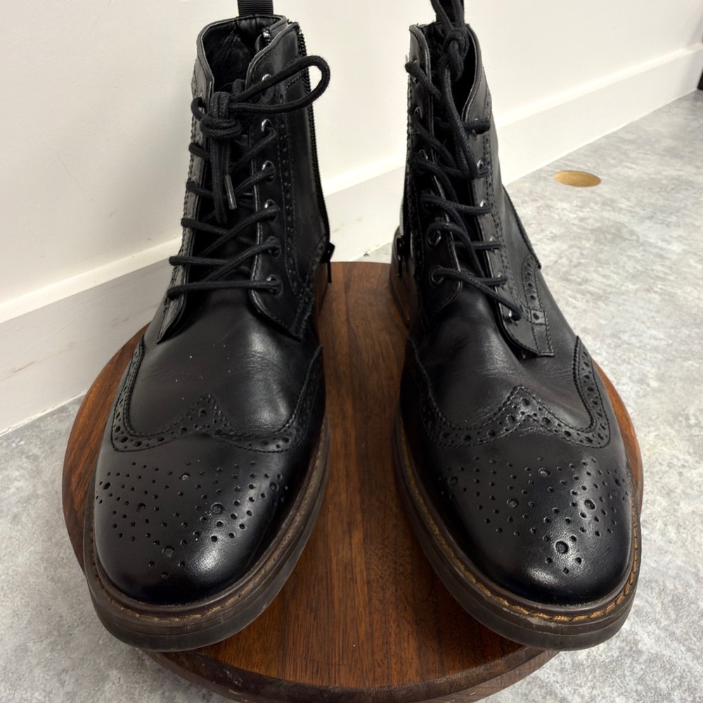 Moretti Black Leather Wingtip Boots‎